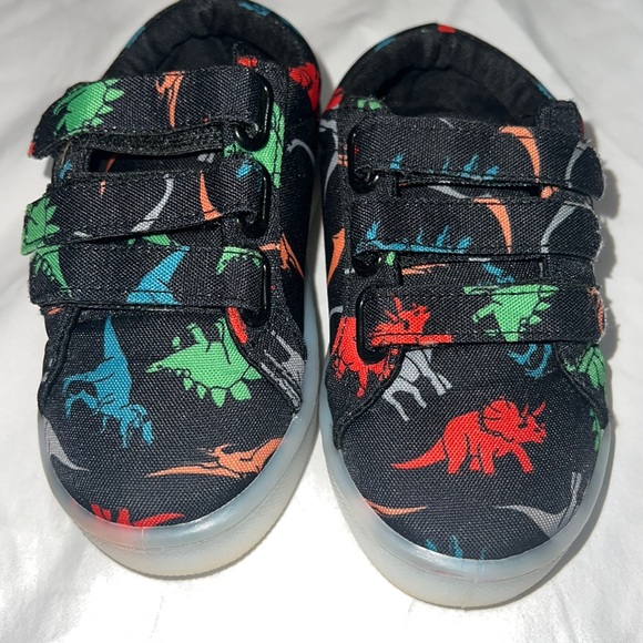 Little boys fab kids Velcro dinasour sneakers - Picture 1 of 5